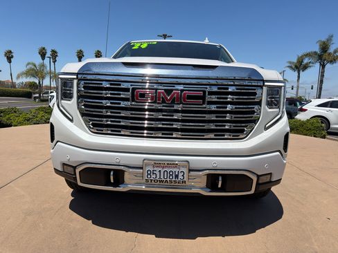 Used 2024 GMC Sierra 1500 Denali AWD/4WD image 2