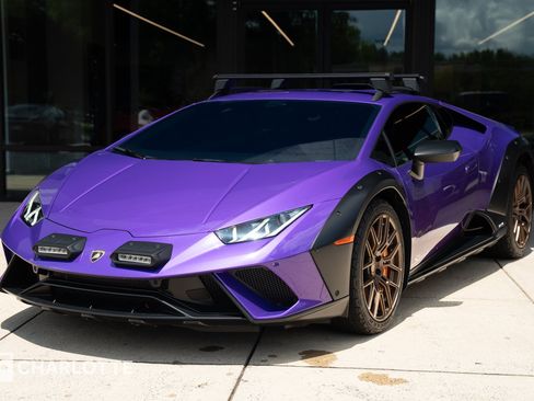 Used 2024 Lamborghini Huracan Sterrato AWD/4WD image 6