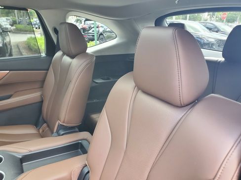 Used 2024 Acura RDX SH-AWD image 13