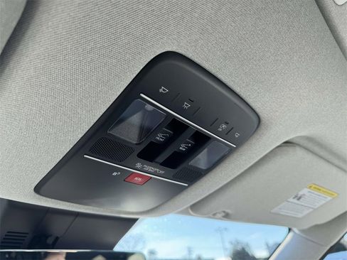 Used 2026 Hyundai Palisade Limited image 31