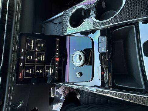 Used 2025 Cadillac Escalade V w/ LPO, ONYX Package image 61