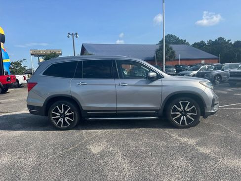 Used 2019 Honda Pilot Touring image 2