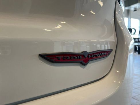 Used 2022 Jeep Compass Trailhawk w/ Trailhawk Elite Group AWD/4WD image 8