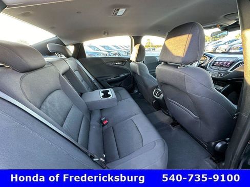 Used 2023 Chevrolet Malibu LT image 38