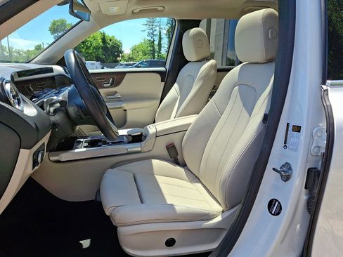Certified 2023 Mercedes-Benz GLB 250 4MATIC image 10
