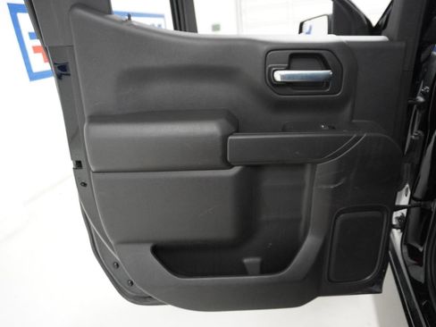 Used 2023 Chevrolet Silverado 1500 Custom image 25