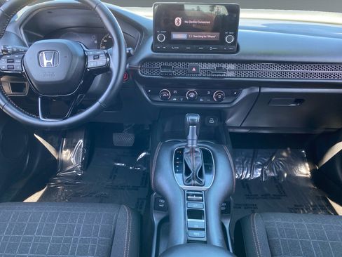 Used 2025 Honda HR-V Sport image 11