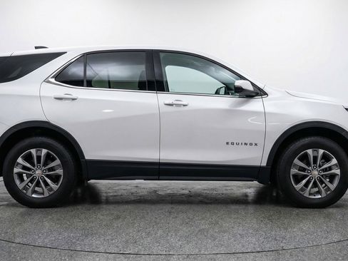 Used 2025 Chevrolet Equinox LT image 11