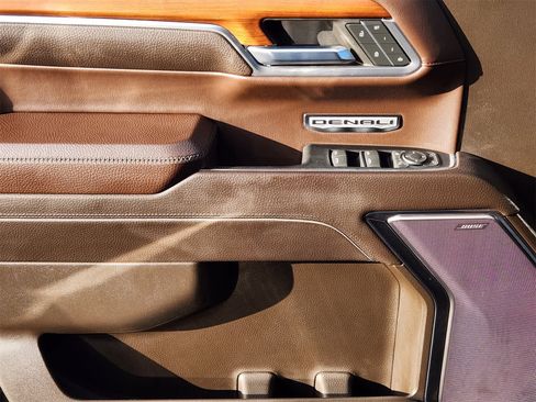 Used 2023 GMC Sierra 1500 Denali w/ Denali Reserve Package image 22