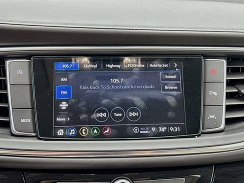 Used 2024 Buick Enclave Avenir w/ Trailering Package, 5000 lbs. FWD image 15