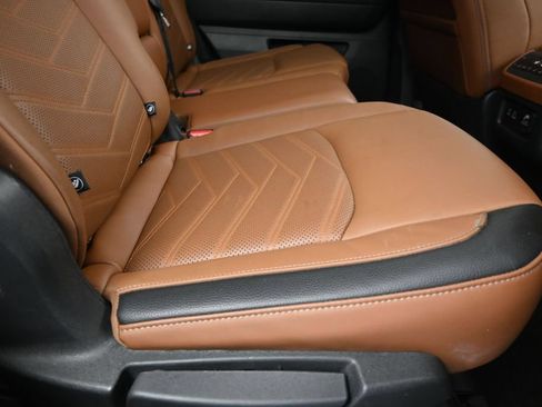 Used 2023 Nissan Pathfinder Platinum w/ Cargo Package FWD image 23