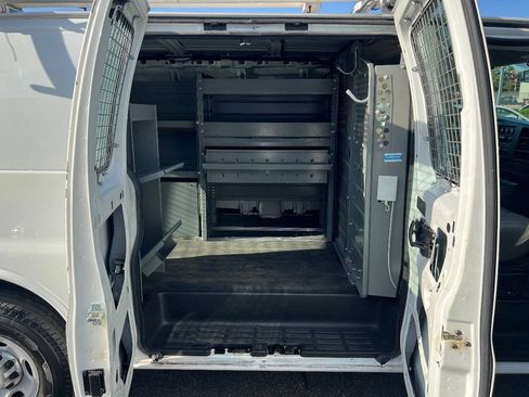 Used 2014 Chevrolet Express 2500 w/ Cold Climate Package RWD image 23
