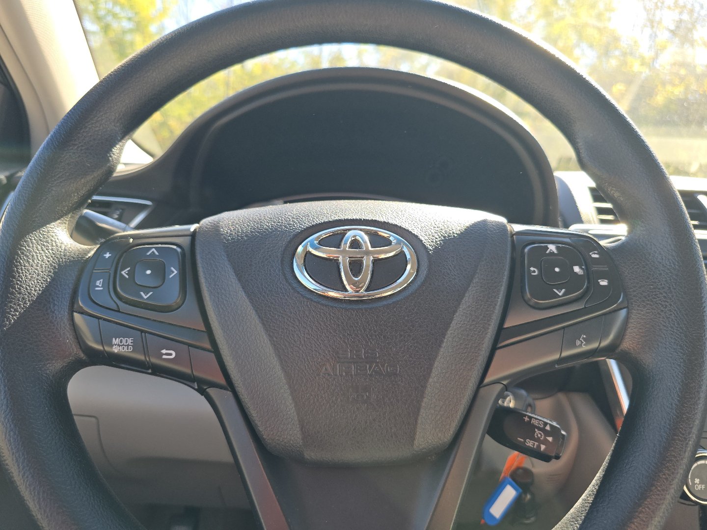 Used 2016 Toyota Camry LE FWD image 21