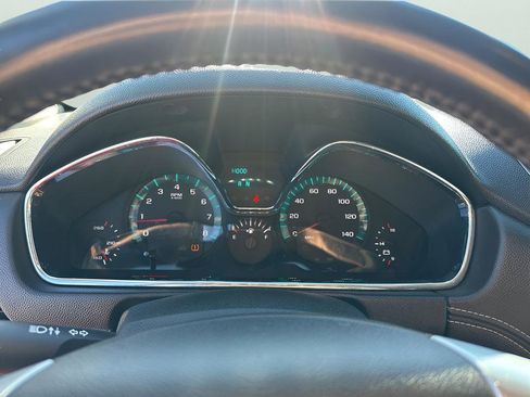 Used 2017 Chevrolet Traverse LT image 33