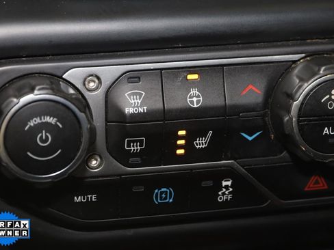 Used 2021 Jeep Wrangler Unlimited Rubicon 4xe w/ Dual Top Group image 8