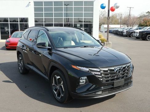 Used 2024 Hyundai Tucson Limited image 3