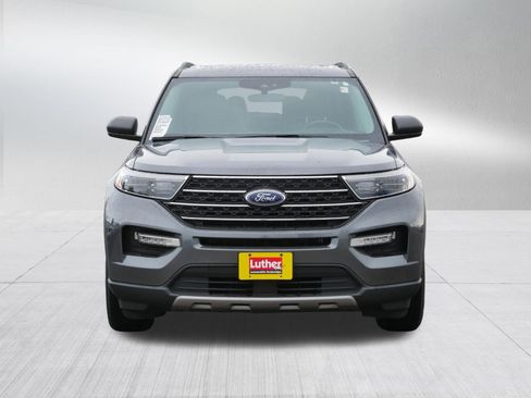Used 2022 Ford Explorer XLT w/ Equipment Group 202A AWD/4WD image 2