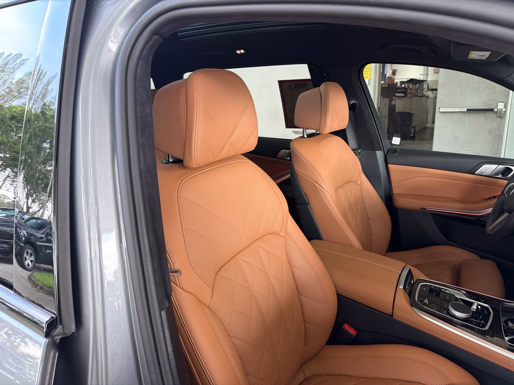 Used 2026 BMW X7 xDrive40i AWD/4WD image 27