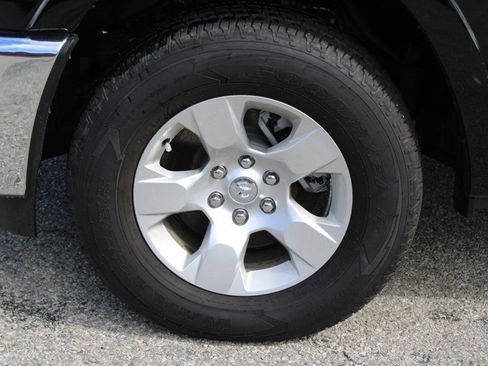 Used 2025 RAM 1500 Big Horn image 8