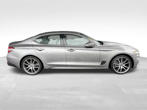 Used 2023 Genesis G70 2.0T RWD image 14