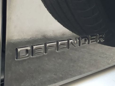 Used 2025 Land Rover Defender 110 S AWD/4WD image 13