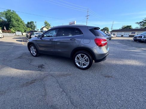Used 2017 Mercedes-Benz GLA 250 4MATIC image 37