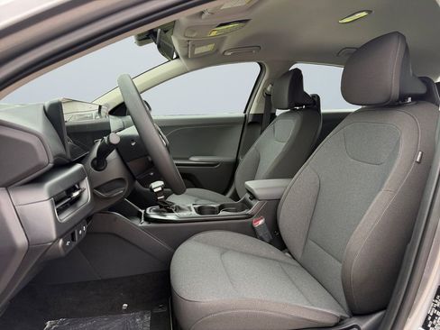 New 2025 Kia K4 LXS image 9