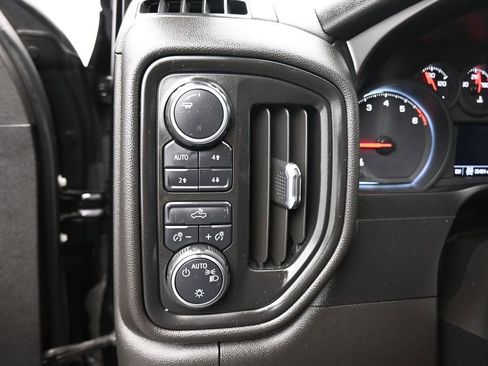 Used 2021 Chevrolet Silverado 1500 Custom Trail Boss AWD/4WD image 25