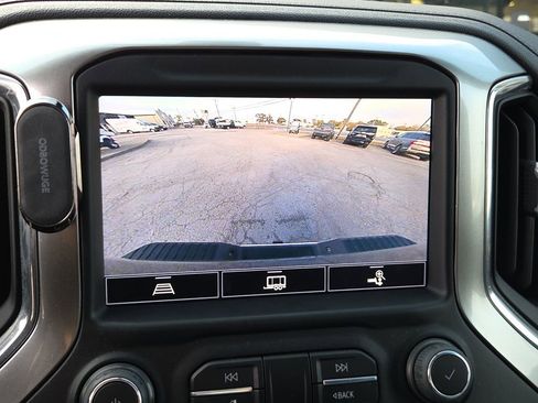 Used 2022 Chevrolet Silverado 2500 LTZ w/ LTZ Convenience Package image 22