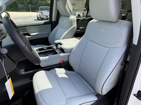 New 2027 Ford Expedition Platinum w/ Platinum Ultimate Package AWD/4WD image 10