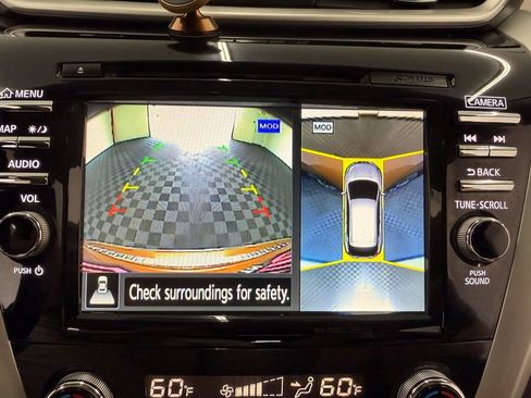 Used 2016 Nissan Murano Platinum w/ Platinum Technology Package FWD image 19