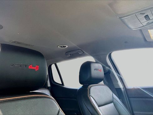 Used 2021 GMC Acadia AT4 w/ Technology Package AWD/4WD image 29