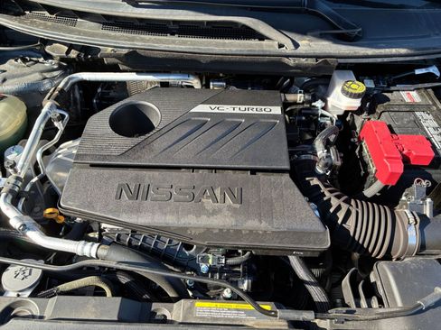 Used 2025 Nissan Rogue SV image 34