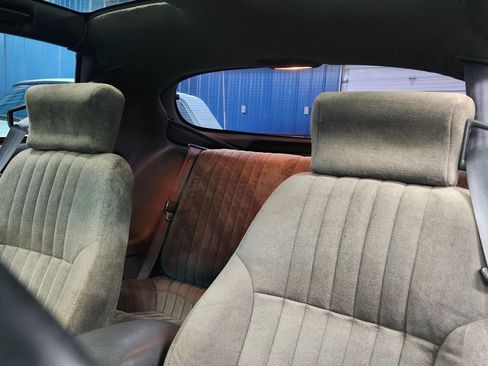 Used 1995 Pontiac Firebird Formula image 12