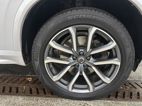 Used 2019 Volvo XC90 T6 Momentum w/ Advanced Package image 11