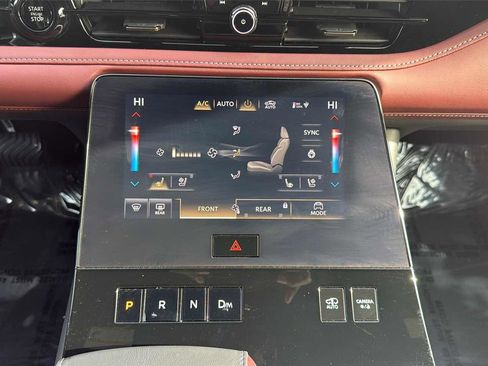 Certified 2025 INFINITI QX80 Autograph image 18