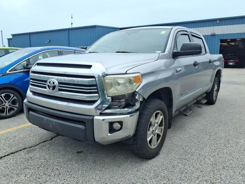 Used 2015 Toyota Tundra SR5 w/ SR5 Upgrade Package AWD/4WD image 1