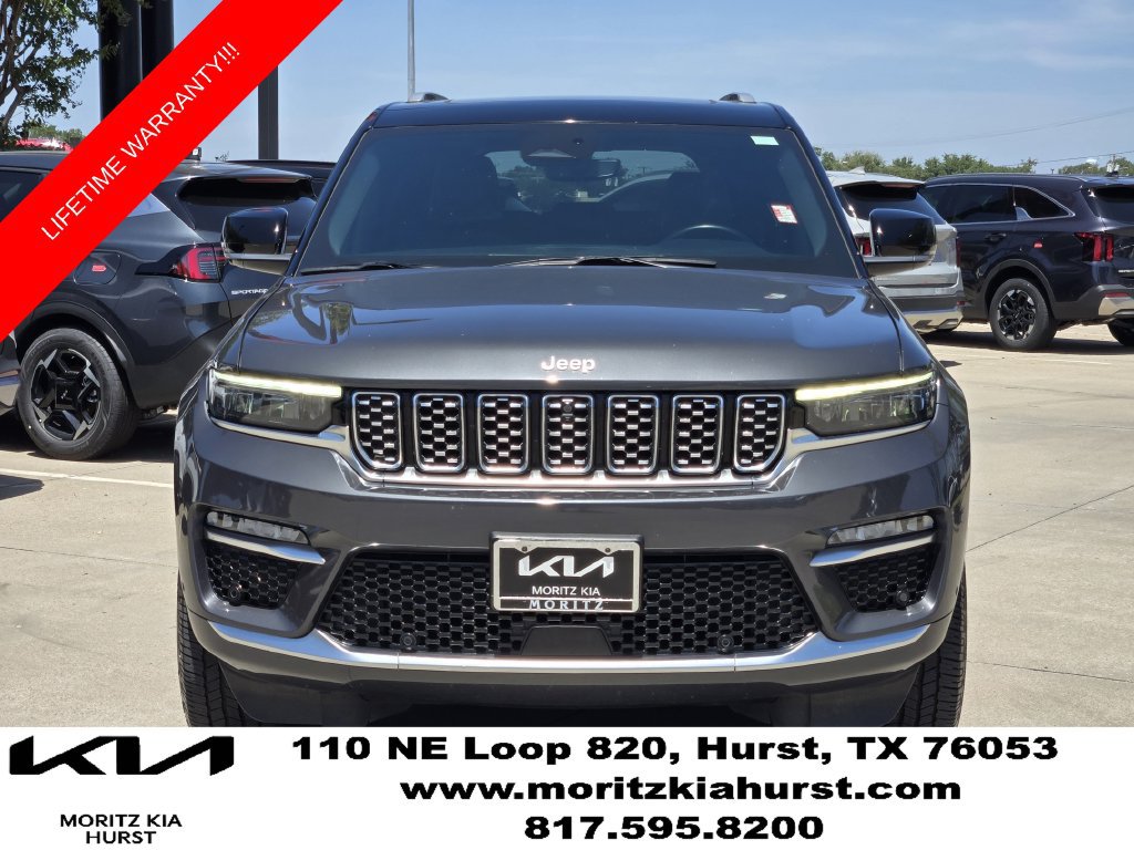 Used 2023 Jeep Grand Cherokee Summit w/ Luxury Tech Group V RWD image 11