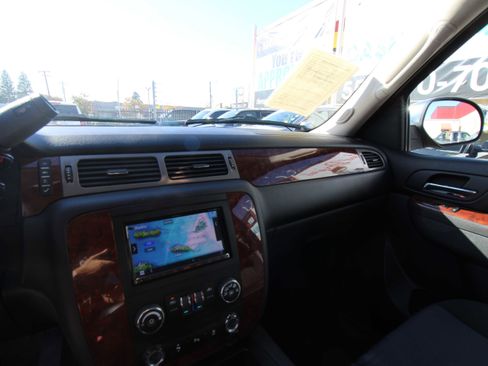 Used 2012 Chevrolet Avalanche LS w/ All-Star Edition image 25