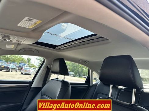Used 2016 Volkswagen Passat 1.8T SE w/ Lighting Package (P06) FWD image 16