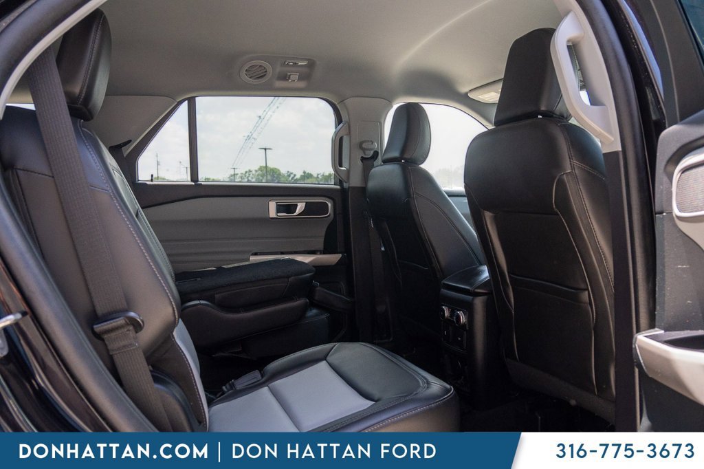 Used 2023 Ford Explorer XLT w/ Equipment Group 202A AWD/4WD image 22