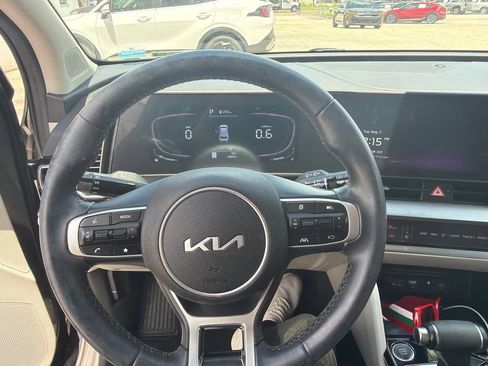 Certified 2024 Kia Sportage EX FWD image 5