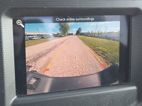 Used 2022 Jeep Gladiator Sport AWD/4WD image 3