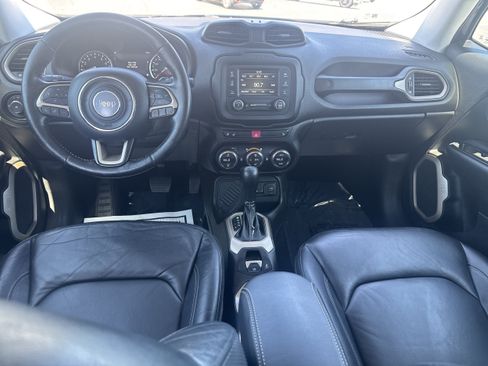 Used 2017 Jeep Renegade Limited FWD image 14