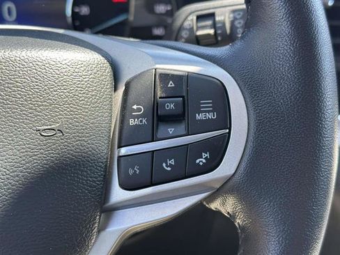 Used 2023 Ford Explorer XLT AWD/4WD image 15