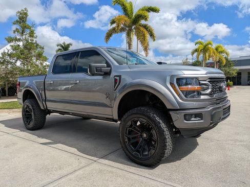 Used 2025 Ford F150 XLT w/ Equipment Group 303A High AWD/4WD image 15