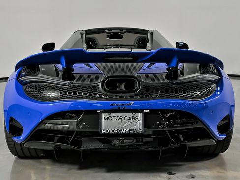 Used 2024 McLaren 750S Spider RWD image 11