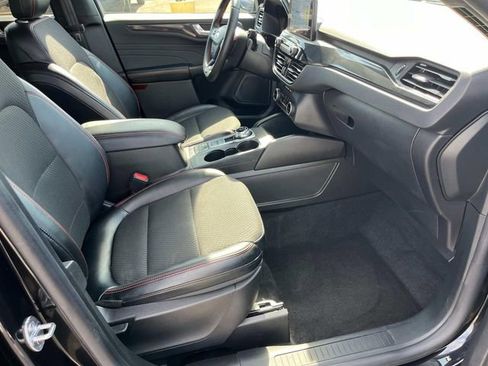 Used 2025 Ford Escape ST-Line image 25