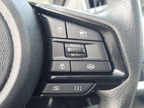 Used 2025 Subaru Crosstrek 2.5i Premium AWD/4WD image 14