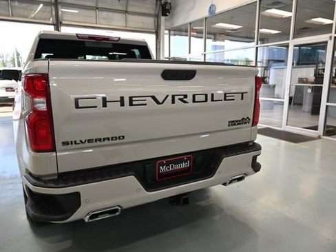 New 2026 Chevrolet Silverado 1500 High Country w/ High Country Premium Package AWD/4WD image 5